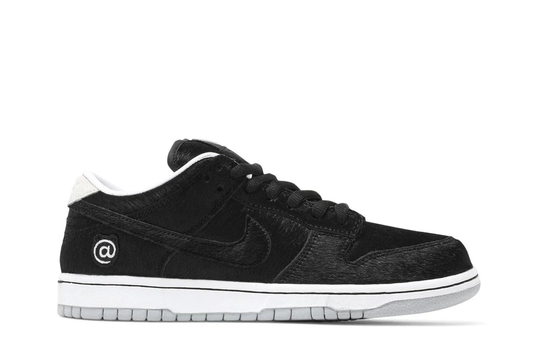 Medicom Toy x Nike SB Dunk Be@rbrick Preto