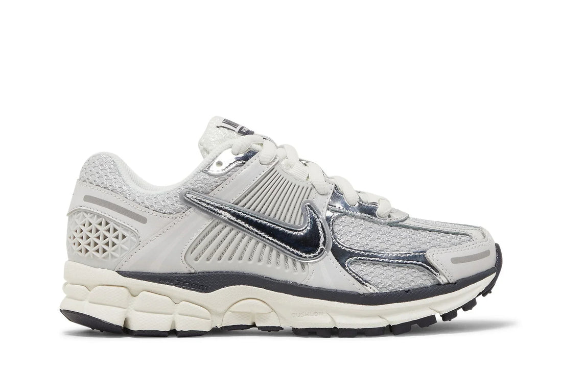 Nike Zoom Vomero 5 Photon Dust Metallic Silver Cinza