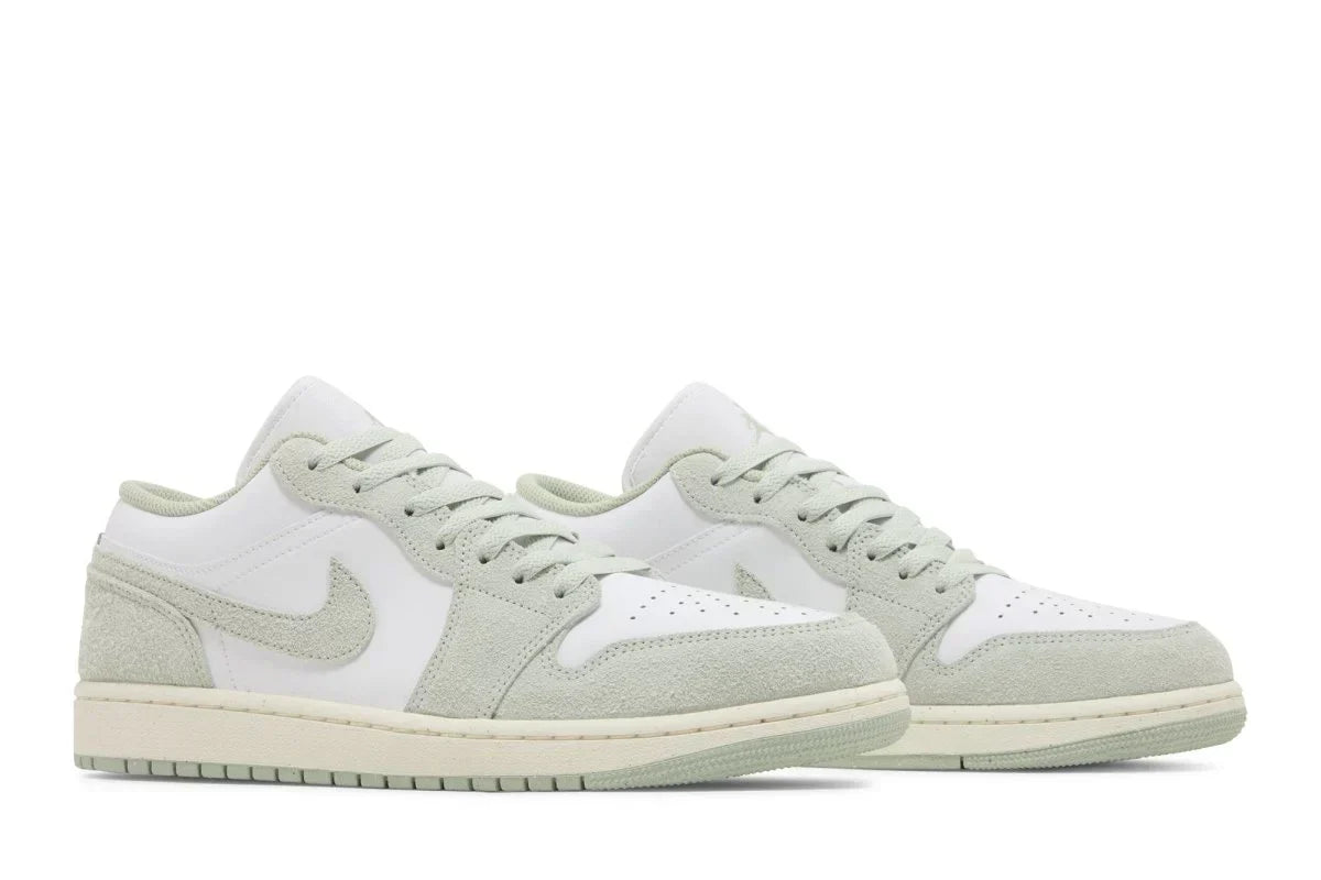 Air Jordan 1 Low Light Green