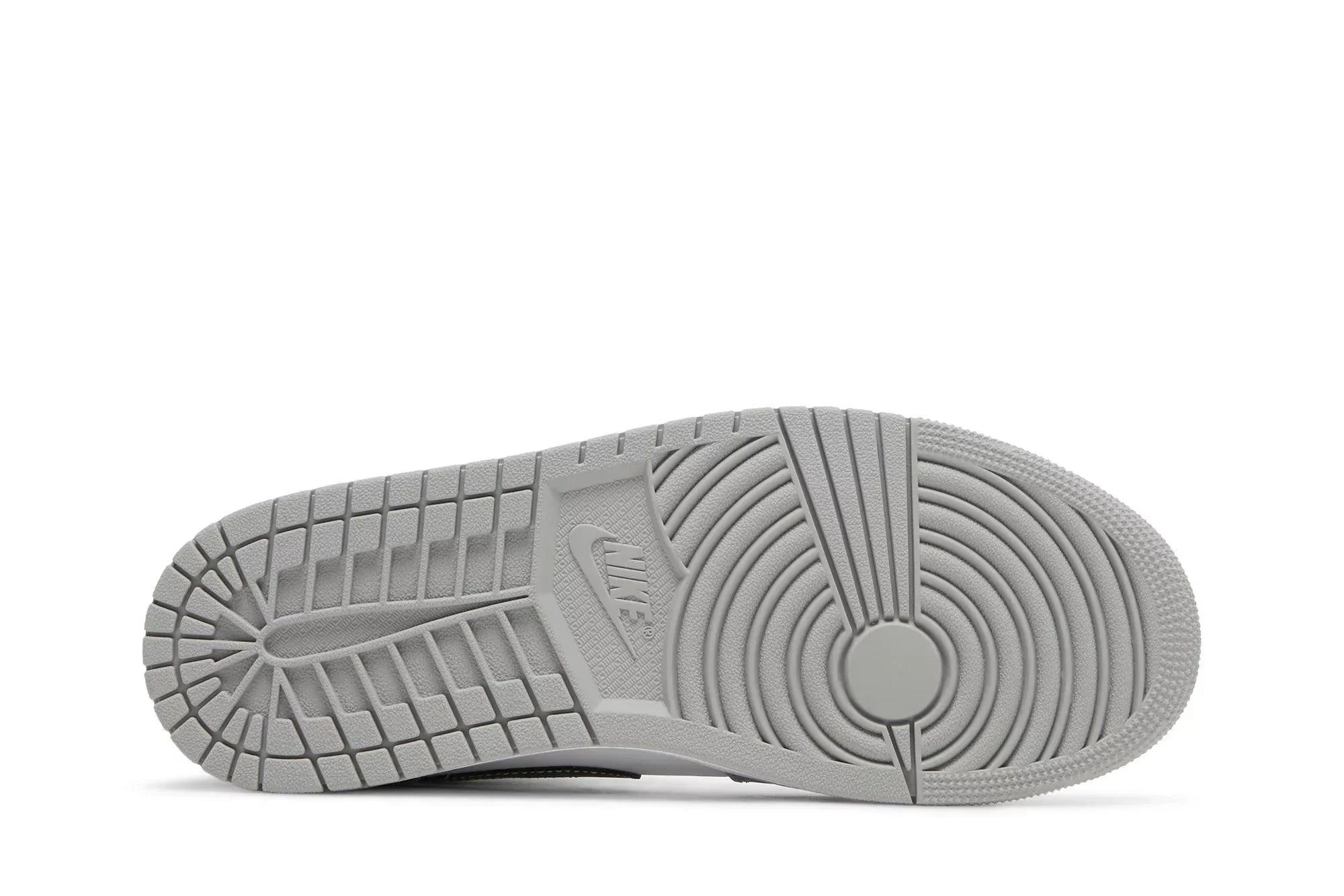 Air Jordan 1 Mid Light Smoke Grey