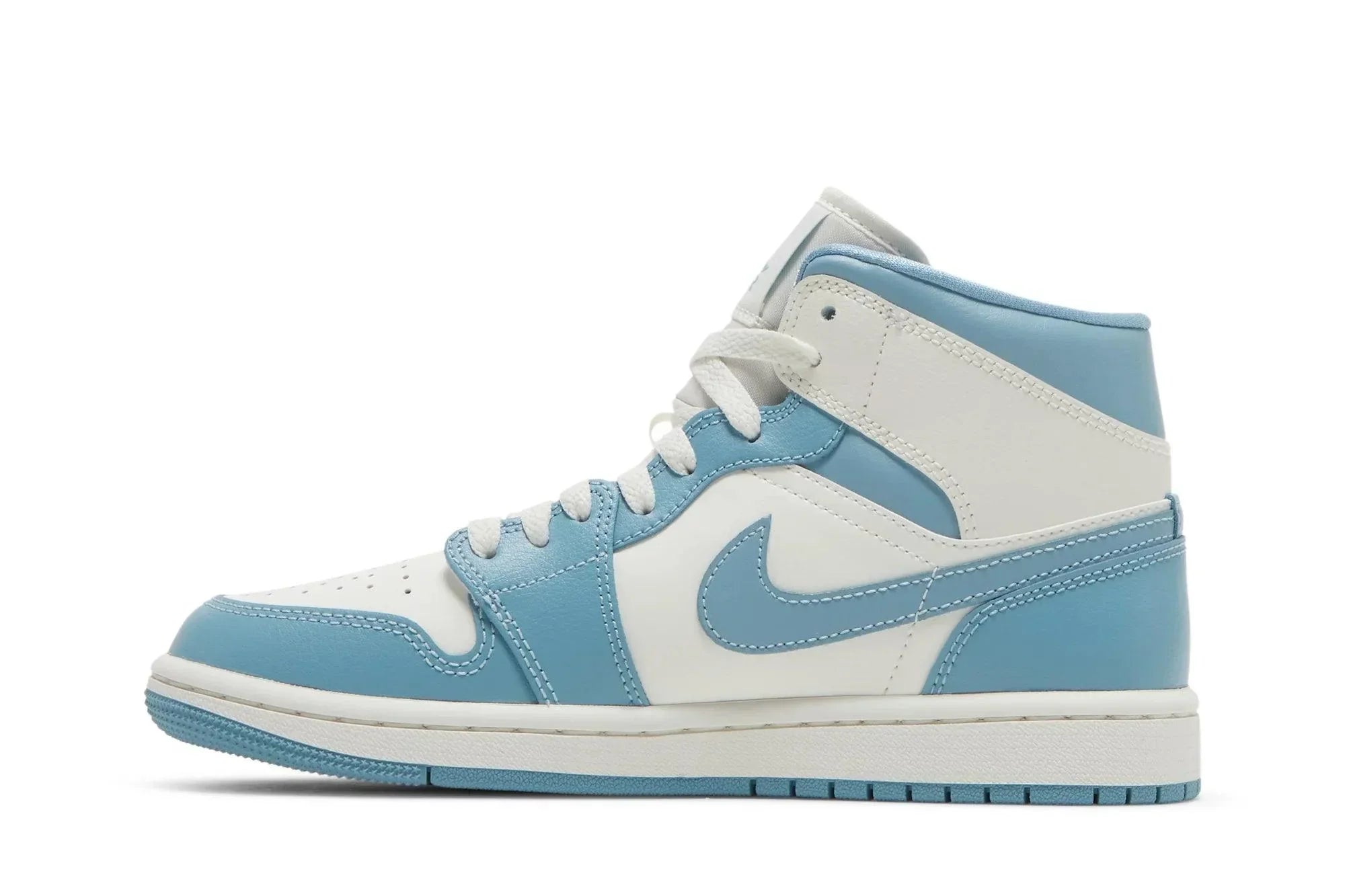 Air Jordan 1 Mid University Blue (UNC)