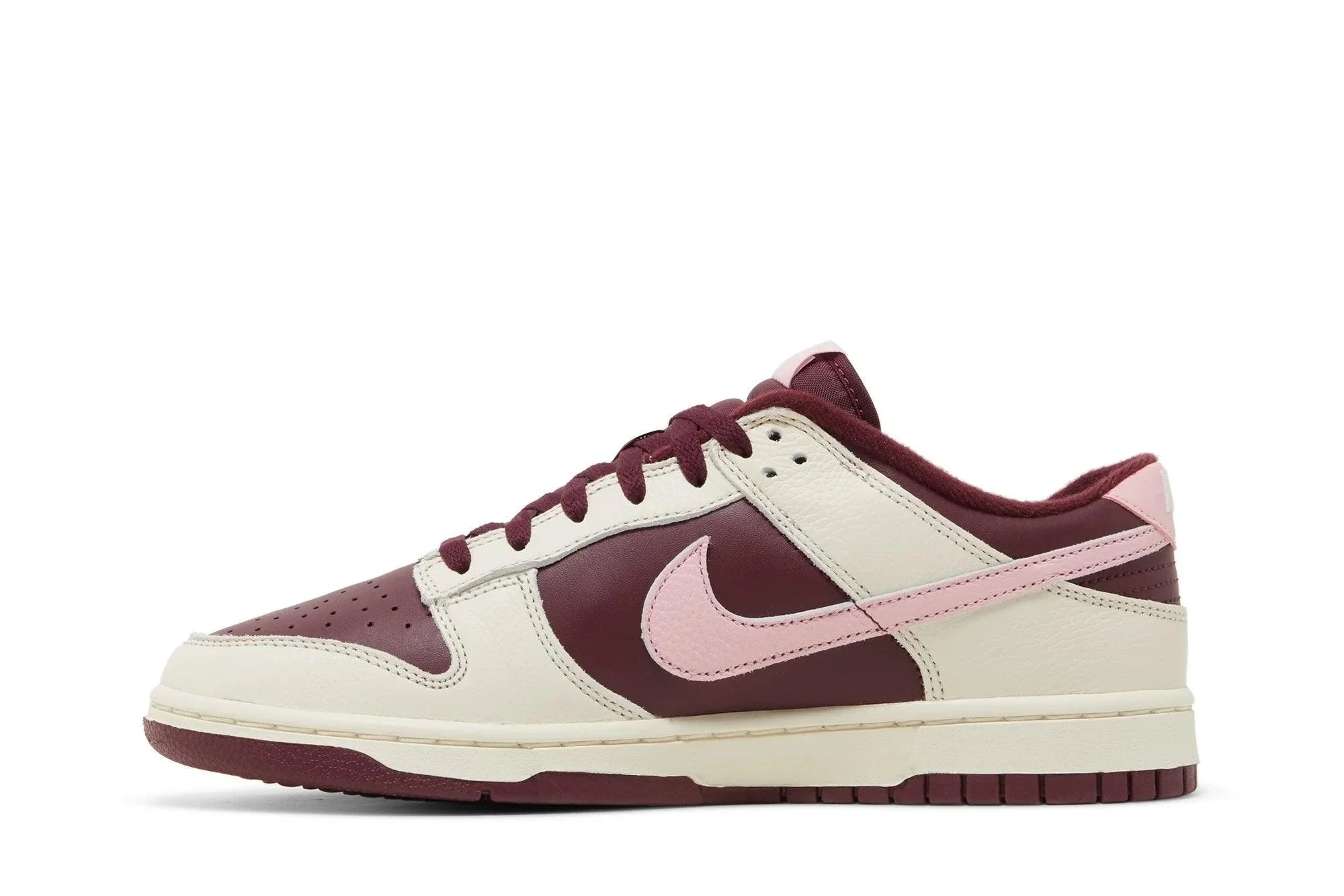 Nike Dunk Low Premium Valentine's day Vermelho