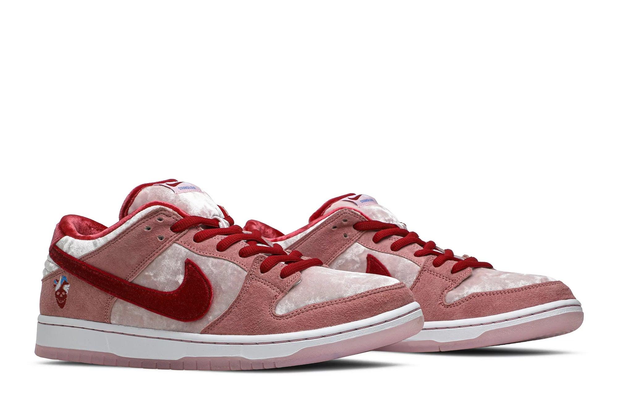 Nike SB Dunk Low Strangelove