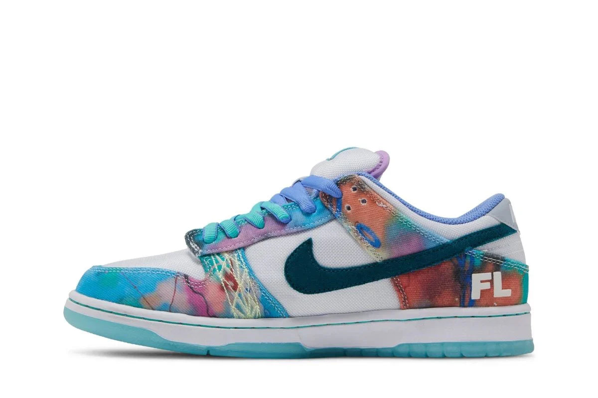 Nike Sb Dunk Low x Futura Skateboard Bleached Aqua